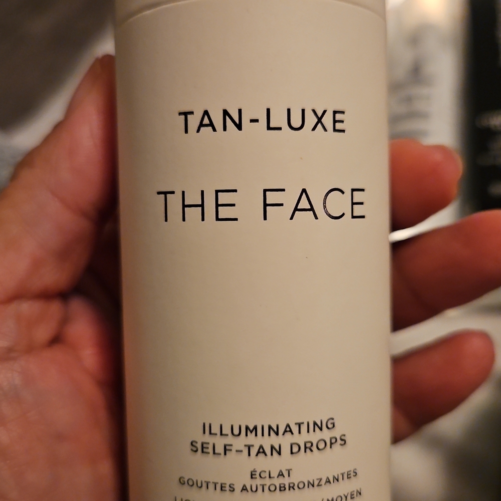 Tan-Luxe Illuminating Self-Tan Drops